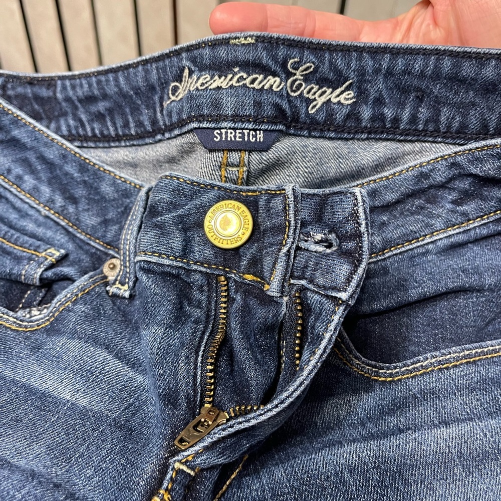 American Eagle Stretch Jeans. Women’s size 2 skinny.